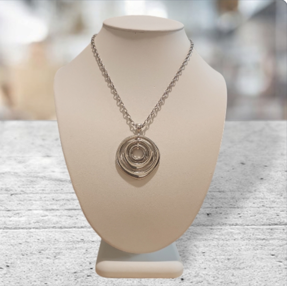 Lia Sophia Circlet Reversible Necklace Pendant.
